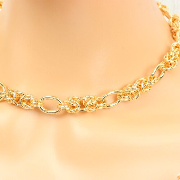 "Minimalist & Elegant Necklace Chain – Perfect for Women & Girls | UNVRC1642 - Picture 5 of 10